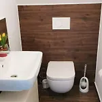 Apartment 2 Wohnung, Wallbox, Balkon, Zentral