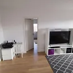 2 Wohnung, Wallbox, Balkon, Zentral Apartment *