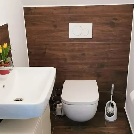 Appartement 2 Wohnung, Wallbox, Balkon, Zentral