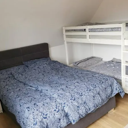 2 Wohnung, Wallbox, Balkon, Zentral